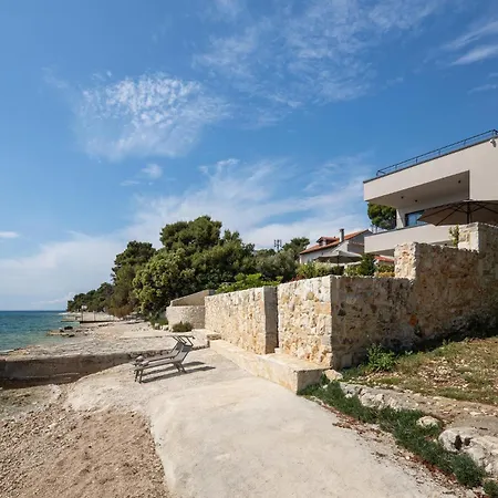 Holiday home Pinea Petrcane